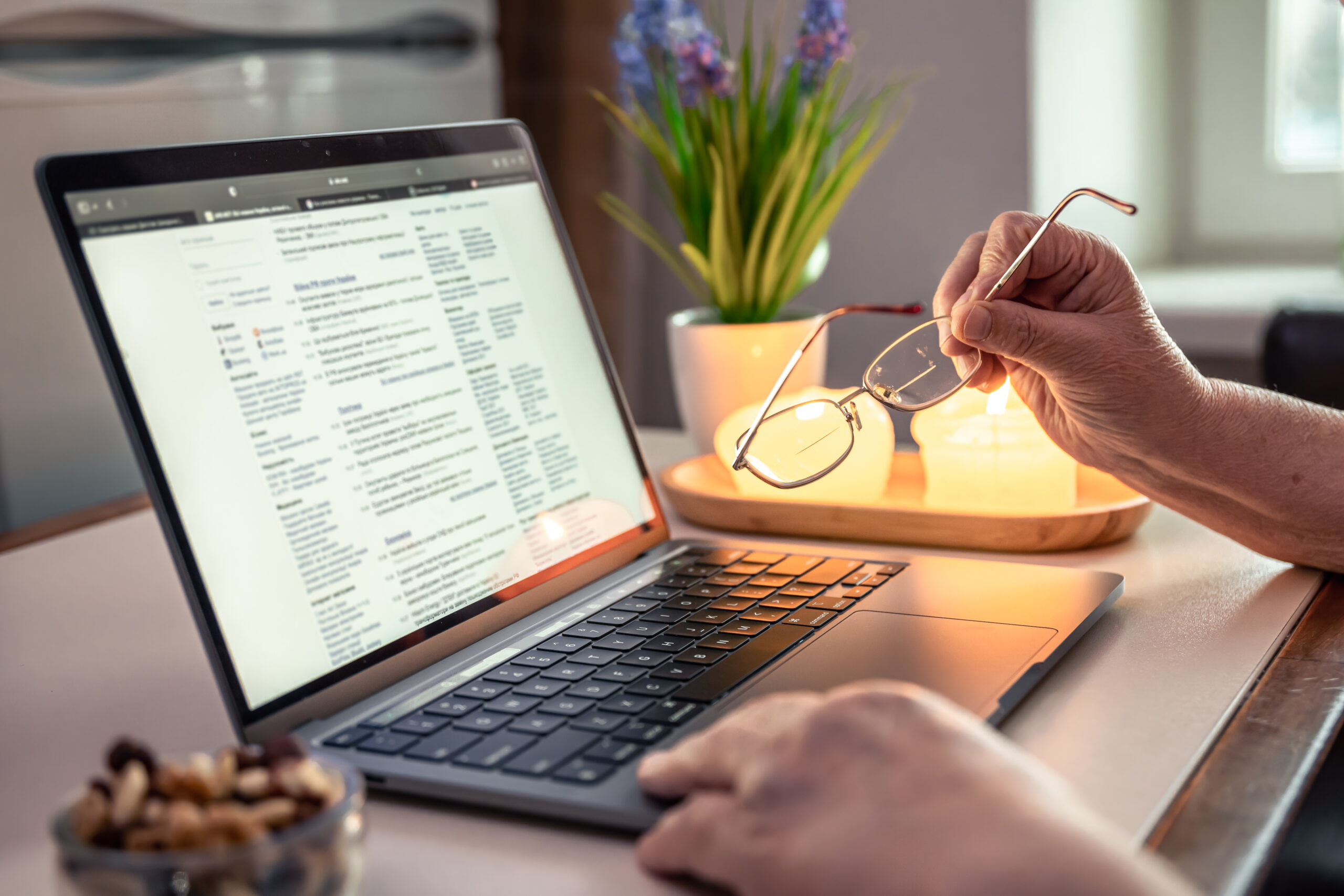 AI processing invoices in multiple formats - PDF, Excel, handwritten, images - without template requirements